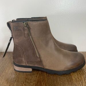 NWT Sorel Emelie lll Zip Waterproof Boot Women’s Size 9 Brown Leather/Suede